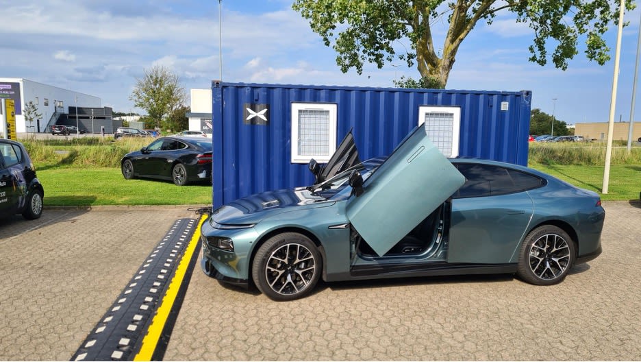 Fra skurvogn til Danmarks største XPENG-forretning