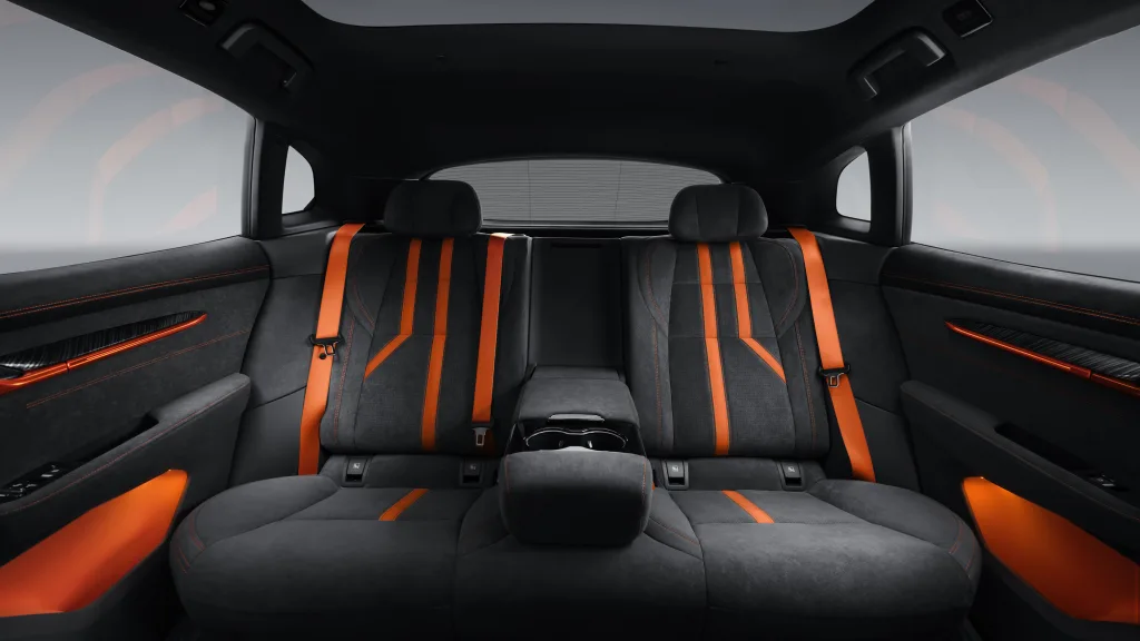 Rear seats (2)
